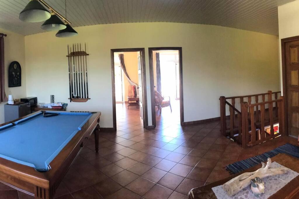 Te Mana Lodge Taravao Luaran gambar